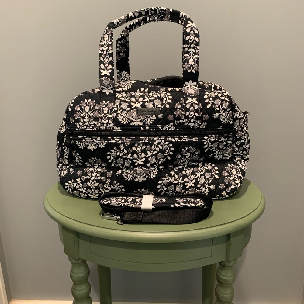 Vera Bradley small overnight bag